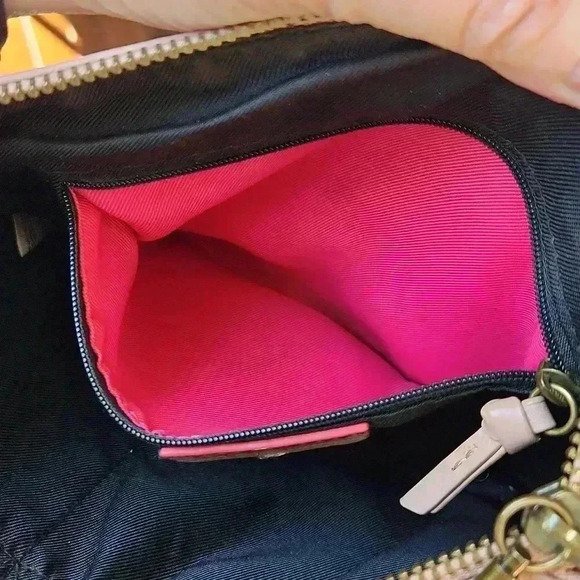 Elliott Lucca Messina 3 Zip Dusty Pink Crossbody bag - Picture 11 of 16